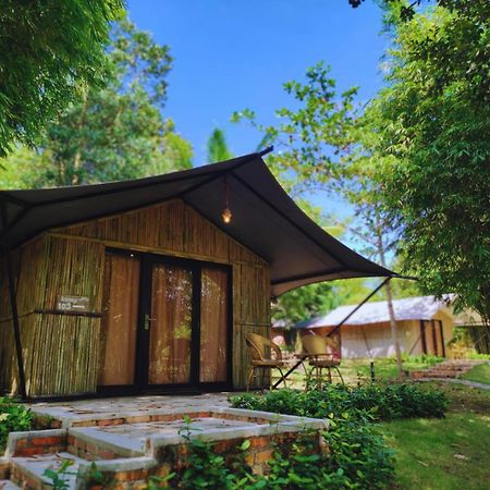 "D'Bamboo Kamp" Desa Wisata Ekang Lagoi Exteriér fotografie